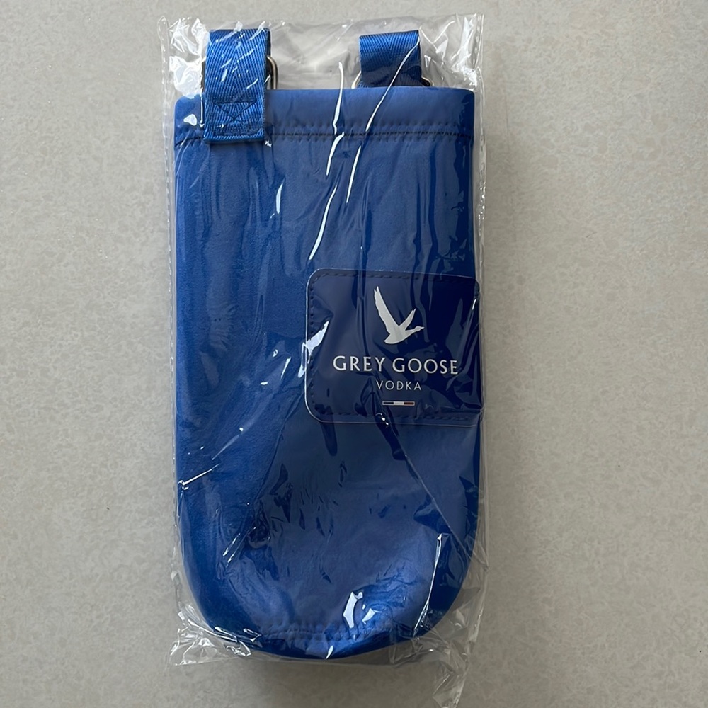 NWT Grey Goose Bottle Bag